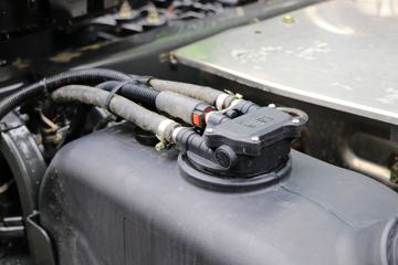 �������� ����H7 400���� 6X4 5.8����ж��(����)(LZ3250H7DC1)ͼƬ