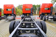 东风柳汽 乘龙H5中卡 260马力 6X2 9.7米栏板载货车(LZ1251H5CB1) 东风柳汽 乘龙H5中卡 260马力 6X2 9.7米栏板载货车(LZ1251H5CB1)