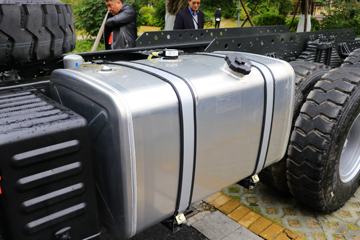 �������� ����H7 400���� 6X4 5.8����ж��(����)(LZ3250H7DC1)ͼƬ