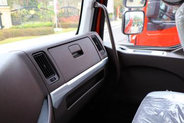 �������� ����H5�п� 270���� 4X2 9.6����ʽ�ػ���ͼƬ
