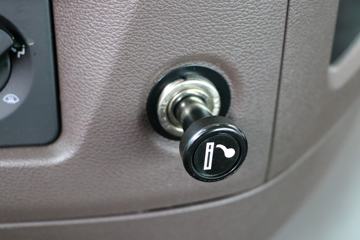 �������� ����H5�п� 270���� 4X2 9.6����ʽ�ػ���ͼƬ