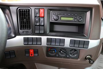 �������� ����H5�п� 270���� 4X2 9.6����ʽ�ػ���ͼƬ