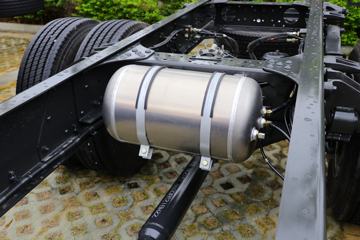 �������� ����H5�п� 270���� 4X2 9.6����ʽ�ػ���ͼƬ