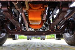 东风柳汽 乘龙H5中卡 270马力 4X2 9.6米厢式载货车(LZ5180XXYM5AB)