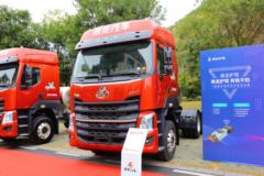 东风柳汽 乘龙H7重卡 460马力 6X4 LNG牵引车(国六)(LZ4250H7DM1)