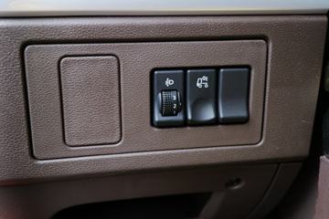  H7ؿ 460 6X4 LNGǣ()(LZ4250H7DM1)ͼƬ