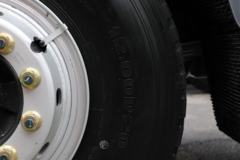 东风柳汽 乘龙H7 400马力 8X4 8米LNG自卸车(国六)(LZ3310H7FM2)
