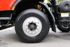东风柳汽 乘龙H7 400马力 8X4 8米LNG自卸车(国六)(LZ3310H7FM2)