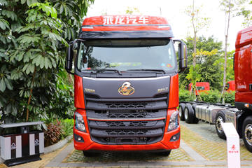 东风柳汽 乘龙H7重卡 3.0版 400马力 8X4 9.47米LNG厢式载货车(国六)(LZ5311XXYH7FM1)