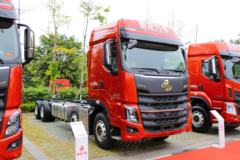 东风柳汽 乘龙H7重卡 460马力 8X4 9.47米栏板载货车(LZ1310H7FC1)