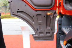 东风柳汽 乘龙H7重卡 2019款 460马力 8X4 9.6米载货车底盘(LZ1312H7FB) 东风柳汽 乘龙H7重卡 2019款 460马力 8X4 9.6米载货车底盘(LZ1312H7FB)