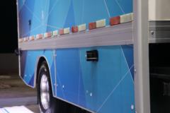 欧马可 智蓝 8.3T 自动挡 3.8米排半纯电动厢式轻卡109.7kWh