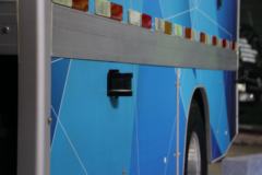 欧马可 智蓝 8.3T 自动挡 3.8米排半纯电动厢式轻卡109.7kWh