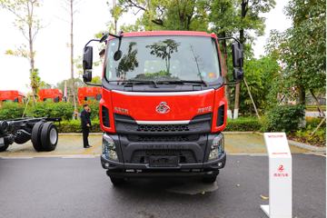 东风柳汽 新乘龙M3 245马力 6X2 5.6米自卸车(国六)(LZ3240M3CC3)