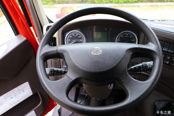 为回馈客户新乘龙M3自卸车仅售17.30万起