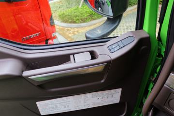 �������� ����H7 400���� 6X4 5.8����ж��(����)(LZ3250H7DC1)ͼƬ