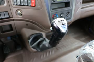 �������� �³���M3�п� 200���� 4X2 6.8����ʽ�ػ���(����)(LZ5180XXYM3AC1)ͼƬ