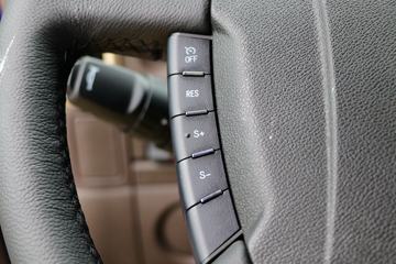 �������� �³���M3�п� 200���� 4X2 6.8����ʽ�ػ���(����)(LZ5180XXYM3AC1)ͼƬ