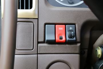 �������� �³���M3�п� 200���� 4X2 6.8����ʽ�ػ���(����)(LZ5180XXYM3AC1)ͼƬ