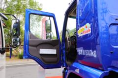 东风柳汽 新乘龙M3中卡 200马力 4X2 6.8米厢式载货车(国六)(LZ5180XXYM3AC1)