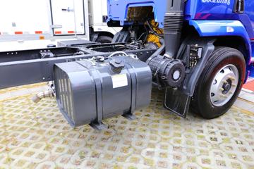 �������� �³���M3�п� 200���� 4X2 6.8����ʽ�ػ���(����)(LZ5180XXYM3AC1)ͼƬ