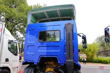 �������� �³���M3�п� 200���� 4X2 6.8����ʽ�ػ���(����)(LZ5180XXYM3AC1)ͼƬ