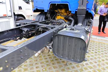 �������� �³���M3�п� 200���� 4X2 6.8����ʽ�ػ���(����)(LZ5180XXYM3AC1)ͼƬ