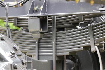 �������� �³���M3�п� 200���� 4X2 6.8����ʽ�ػ���(����)(LZ5180XXYM3AC1)ͼƬ