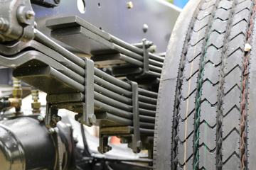 �������� �³���M3�п� 200���� 4X2 6.8����ʽ�ػ���(����)(LZ5180XXYM3AC1)ͼƬ