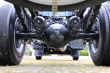 �������� �³���M3�п� 200���� 4X2 6.8����ʽ�ػ���(����)(LZ5180XXYM3AC1)ͼƬ