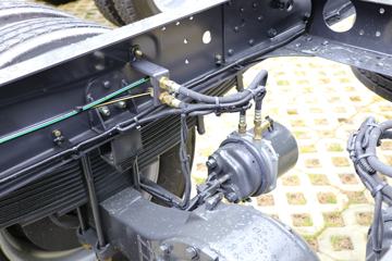 �������� �³���M3�п� 200���� 4X2 6.8����ʽ�ػ���(����)(LZ5180XXYM3AC1)ͼƬ