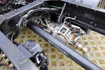 �������� �³���M3�п� 200���� 4X2 6.8����ʽ�ػ���(����)(LZ5180XXYM3AC1)ͼƬ