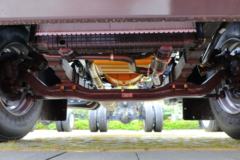 东风柳汽 新乘龙M3中卡 200马力 4X2 6.8米厢式载货车(国六)(LZ5180XXYM3AC1)