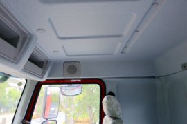 乘龙H5&nbsp;随车吊驾驶室图片