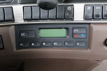 �������� ����H7 520���� 6X4 6����ж��(4050���)(LZ3254H7DB)ͼƬ