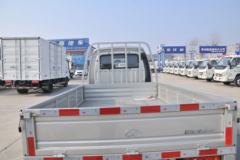 唐骏欧铃 赛菱F3 1.5L 112马力 汽油 2.56米双排栏板微卡(国六)(ZB1030ASC3L)