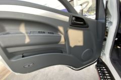 唐骏欧铃 T1系列 110马力 4.15米单排栏板轻卡(ZB1041KDD6V)