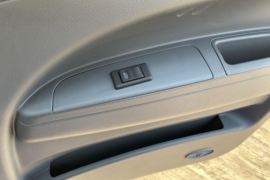 唐骏T6&nbsp;自卸车驾驶室                                               图片