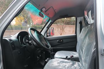 祐狮&nbsp;载货车驾驶室                                               图片