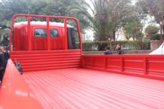 重汽王牌 瑞狮 130马力 4.15米单排栏板自动挡轻卡(国六)(CDW1040HA1Q6)