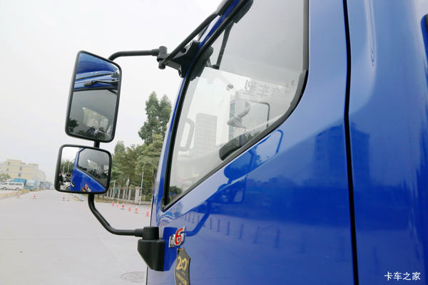 �Ǽ���������������ʡ���Լ۱ȳ��ߣ���