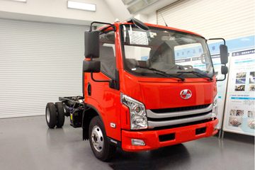 跃进 超越C500-33 130马力 4.2米单排栏板轻卡(SH1042ZFDCWZ8)