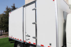 飞碟奥驰 A2系列 4.5T 4.15米单排纯电动厢式轻卡(FD5042XXYW17KBEV)96.77kWh 飞碟奥驰 A2系列 4.5T 4.15米单排纯电动厢式轻卡(FD5042XXYW17KBEV)96.77kWh