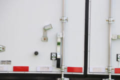 飞碟奥驰 A2系列 4.5T 4.15米单排纯电动厢式轻卡(FD5042XXYW17KBEV)96.77kWh 飞碟奥驰 A2系列 4.5T 4.15米单排纯电动厢式轻卡(FD5042XXYW17KBEV)96.77kWh