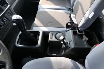 �ɵ��³� X6ϵ�� 220���� 6X2 6.8����ж��(����)ͼƬ
