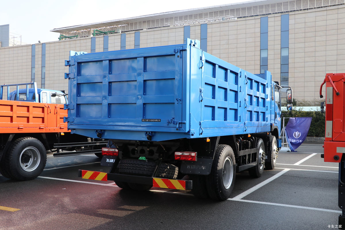 �ɵ��³� T6ϵ�� 220���� 6X2 5.2����ж��(����)���                                                