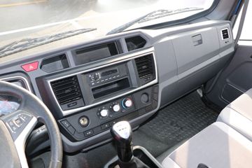 �ɵ��³� T6ϵ�� 220���� 6X2 5.2����ж��(����)ͼƬ