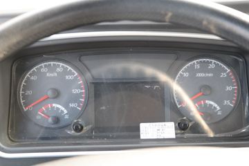 �ɵ��³� T6ϵ�� 220���� 6X2 5.2����ж��(����)ͼƬ