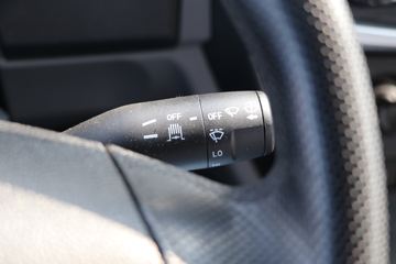 �ɵ��³� T6ϵ�� 220���� 6X2 5.2����ж��(����)ͼƬ