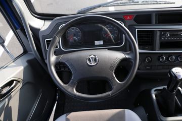 �ɵ��³� T6ϵ�� 220���� 6X2 5.2����ж��(����)ͼƬ